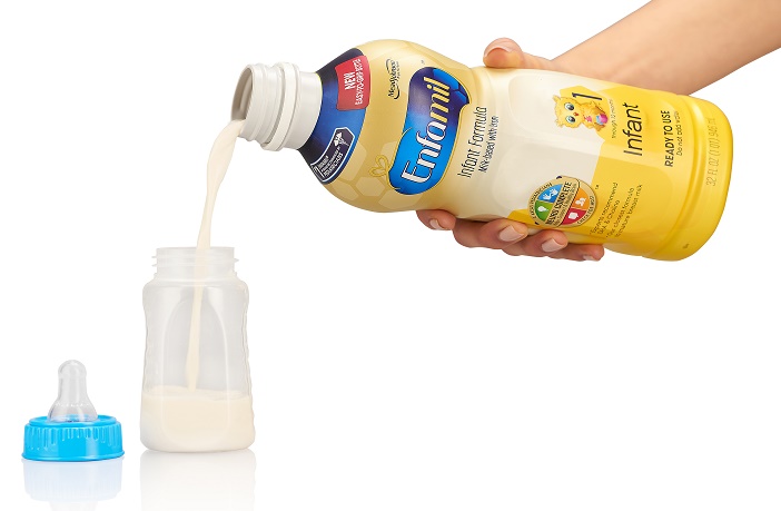 Making and storing the formula milk for baby