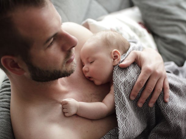 10 Ways Dads can help New Moms in Breastfeeding