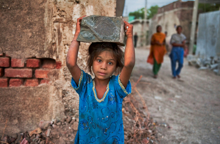बाल मजदूरी: सभ्य समाज पर एक अभिशाप